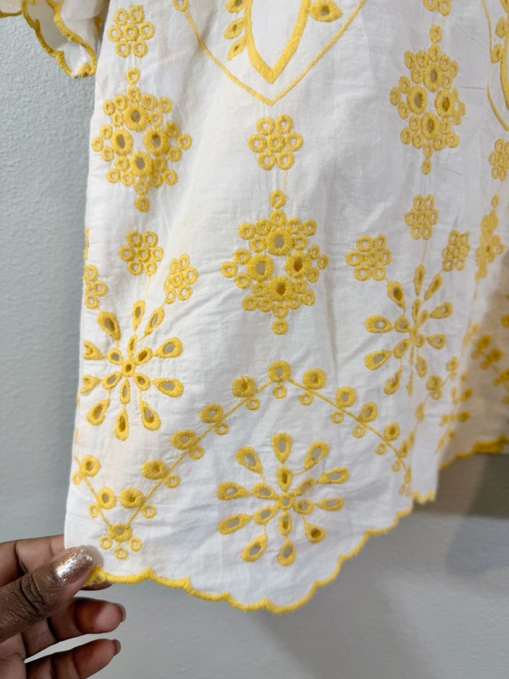 Given Kale White Yellow Eyelet Lace Blouse Size L Scallop Edge Summer Cotton - Picture 4 of 9